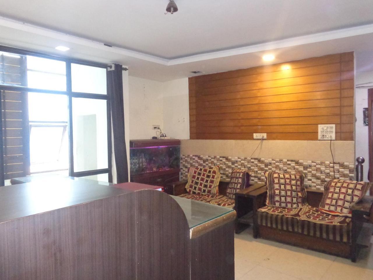 Hotel Silver Residency Nueva Delhi Exterior foto